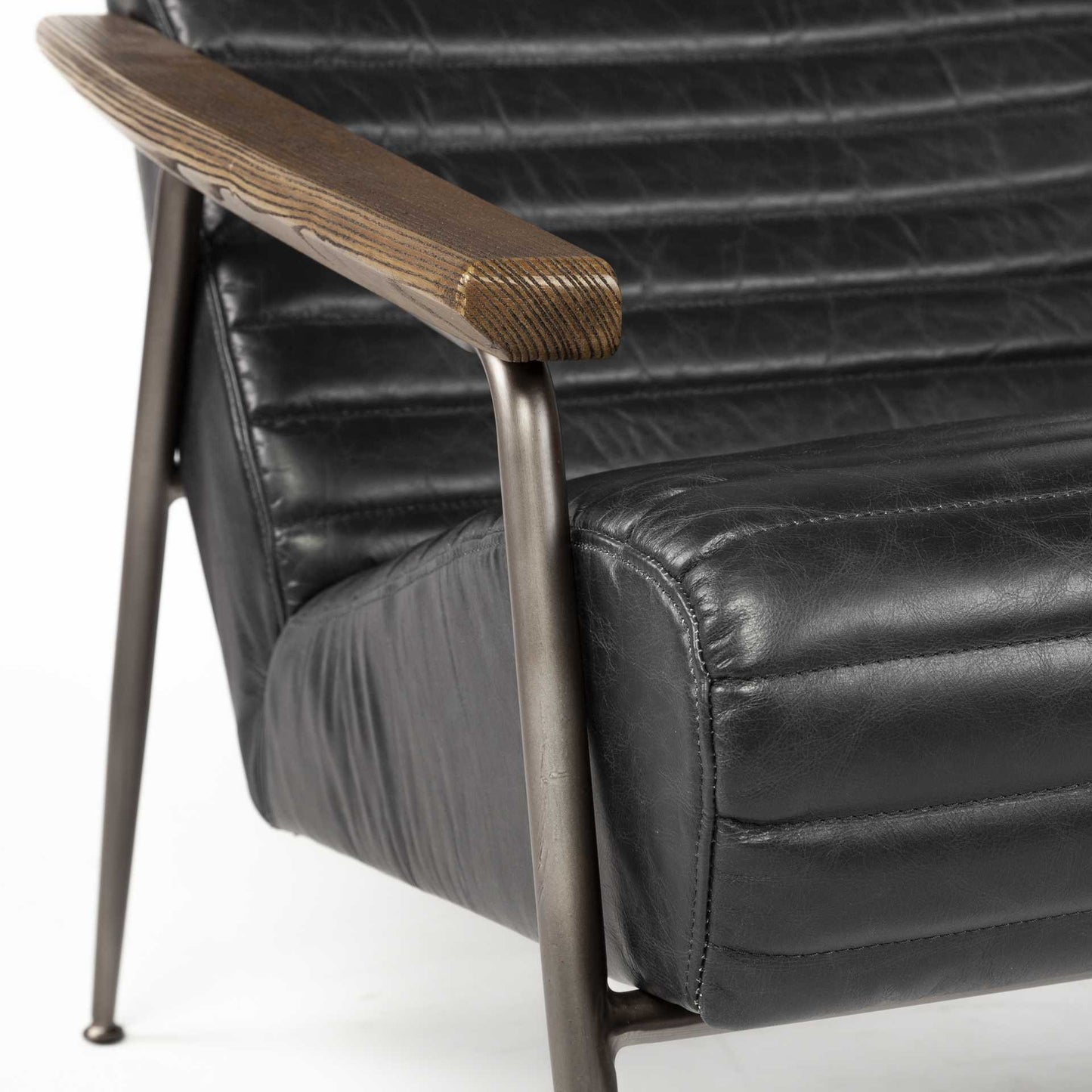 The Winyah – Black & Brown Faux Leather Lounge Chair